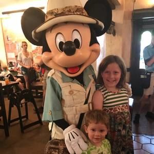 Meet your Posher, Sandy